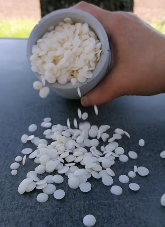 🌿 Pourquoi choisir la cire de soja pour vos bougies ?